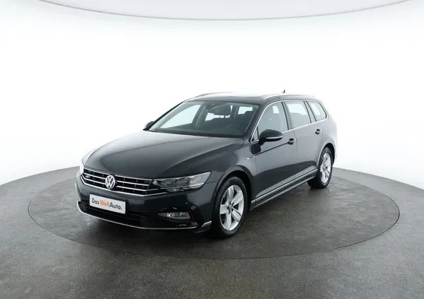 samochody osobowe Volkswagen Passat cena 118800 przebieg: 108133, rok produkcji 2020 z Rybnik